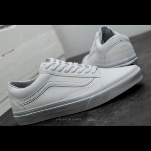 Vans - Classic Tumble (White Leather Women’s Vans)